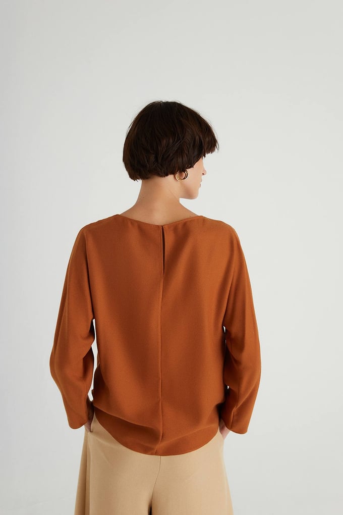 Drape Detaylı Taba Bluz