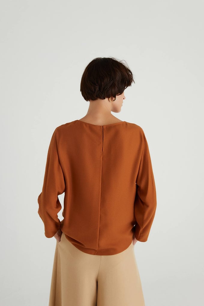 Drape Detaylı Taba Bluz