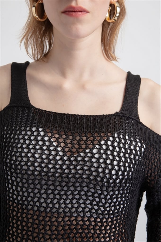 Long Sleeved Cold Shoulder Knitwear Blouse