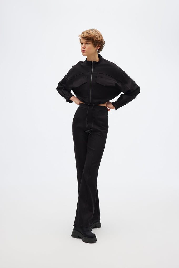 Fermuarlı Siyah Crop Sweatshirt