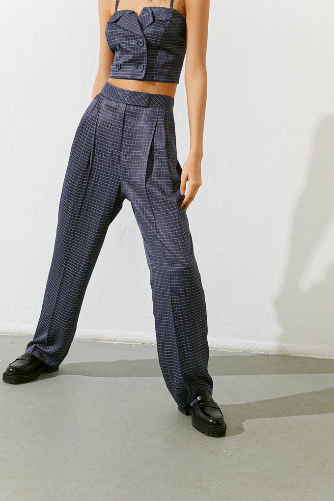 Geniş Paça Dökümlü Pantolon