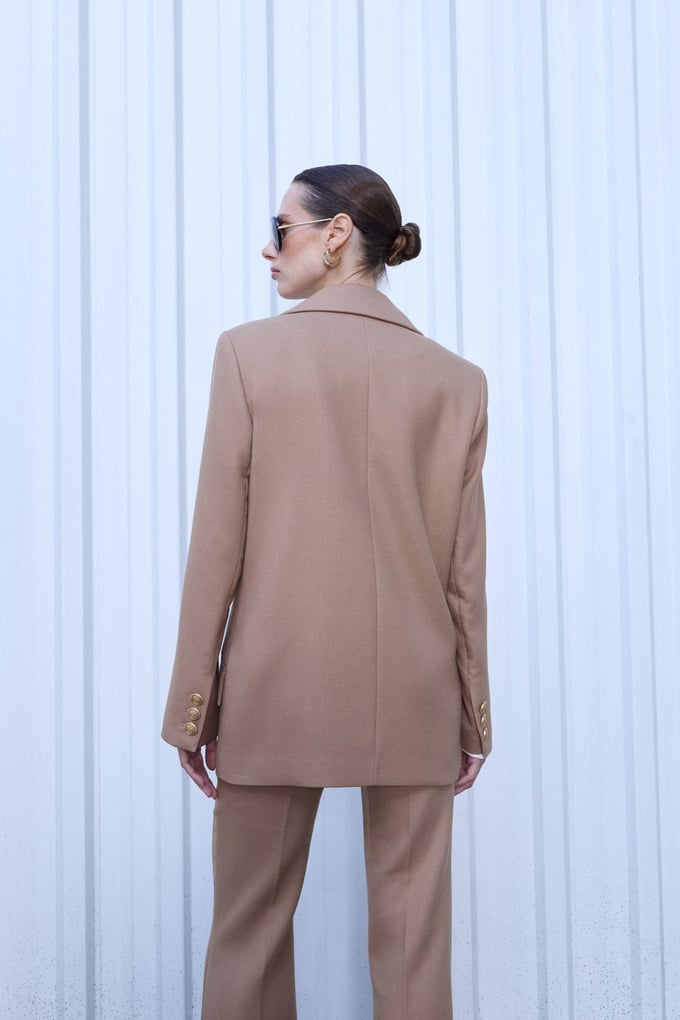 Gold Düğmeli Camel Midi Boy Kaşe Kaban