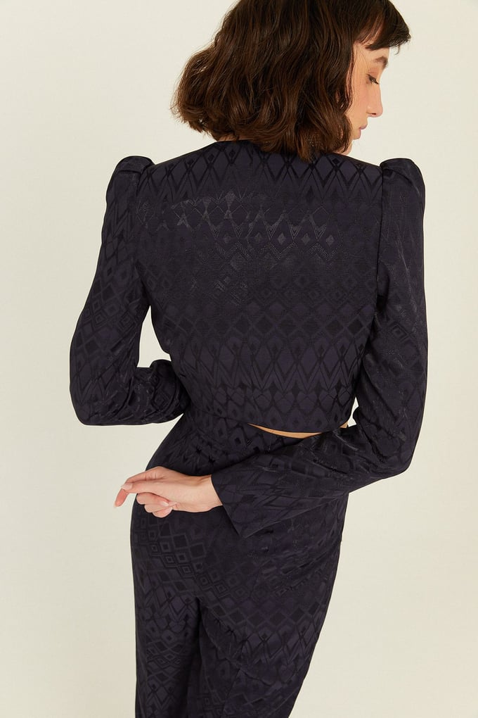 Lacivert Desenli Saten Yüzeyli Crop Ceket