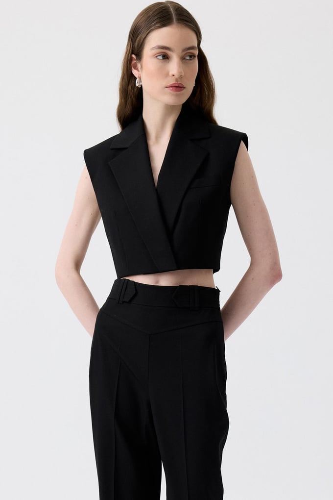 Magnetic Closure Padded Black Vest