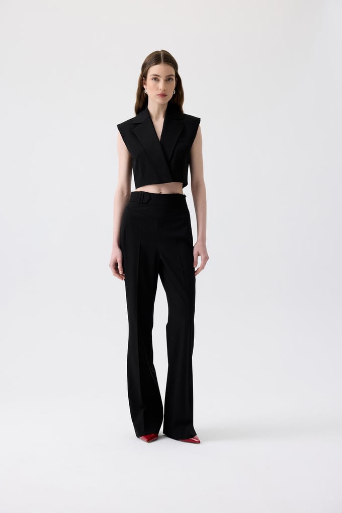 Magnetic Closure Padded Black Vest