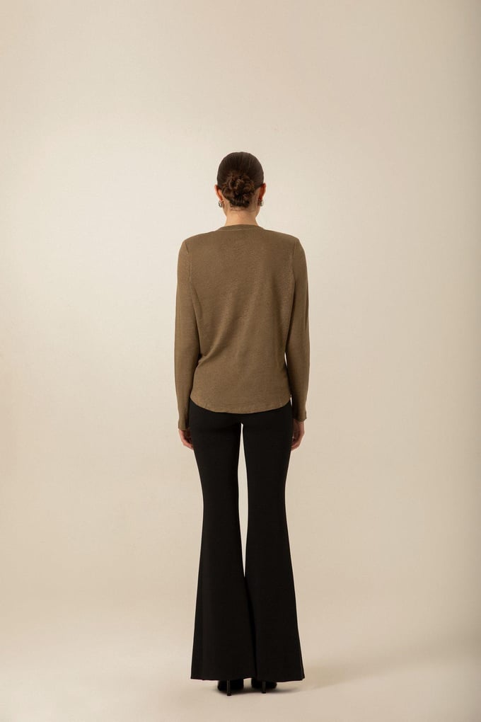 Shoulder Buttoned Knit Ecru Blouse
