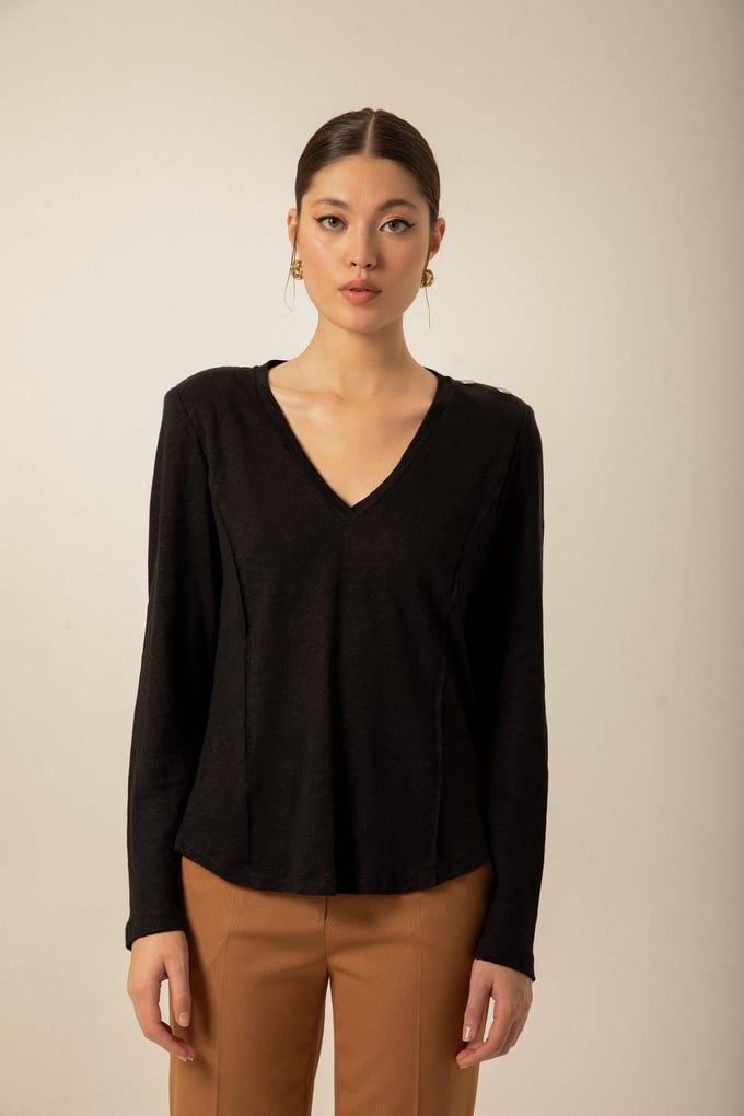 Shoulder Buttoned Knit Ecru Blouse