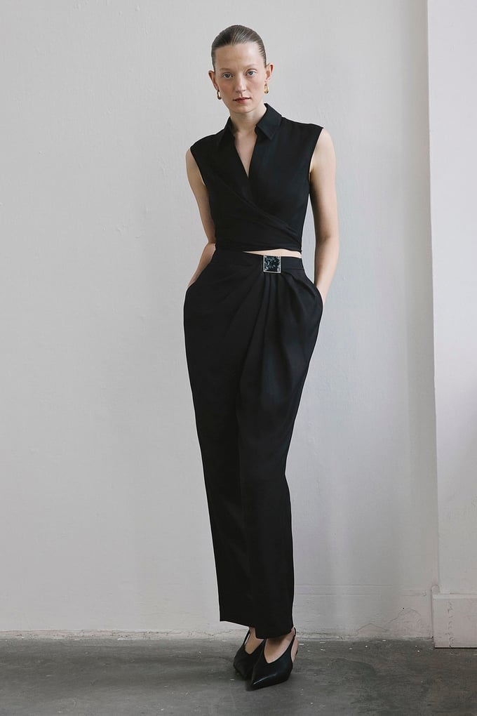 Front Pleated Linen Blend Black Trousers