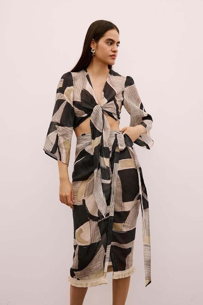 Fringe Detailed Patterned Black Pareo