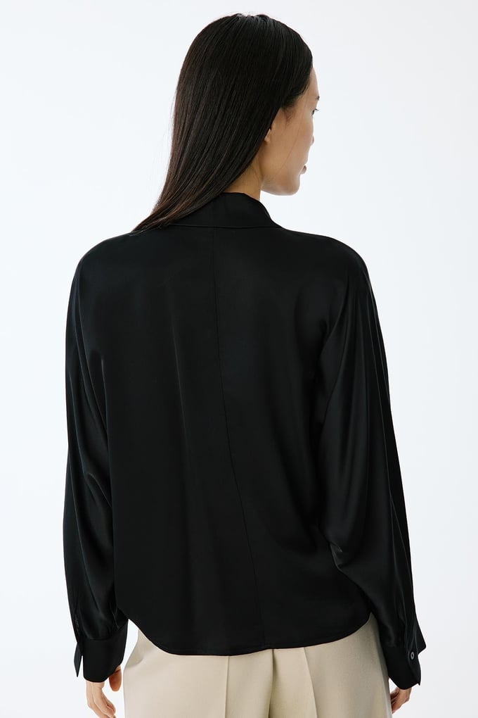 Relaxed Fit Batwing Sleeve Black Shirt
