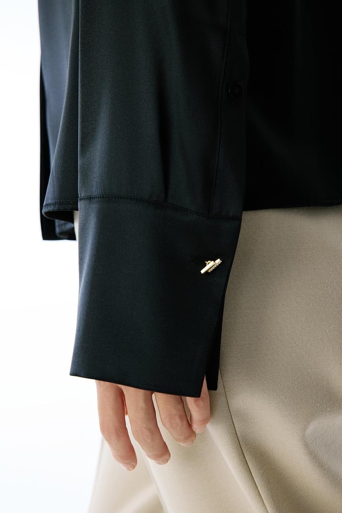 Elegant Cuffed Long Sleeve Black Blouse