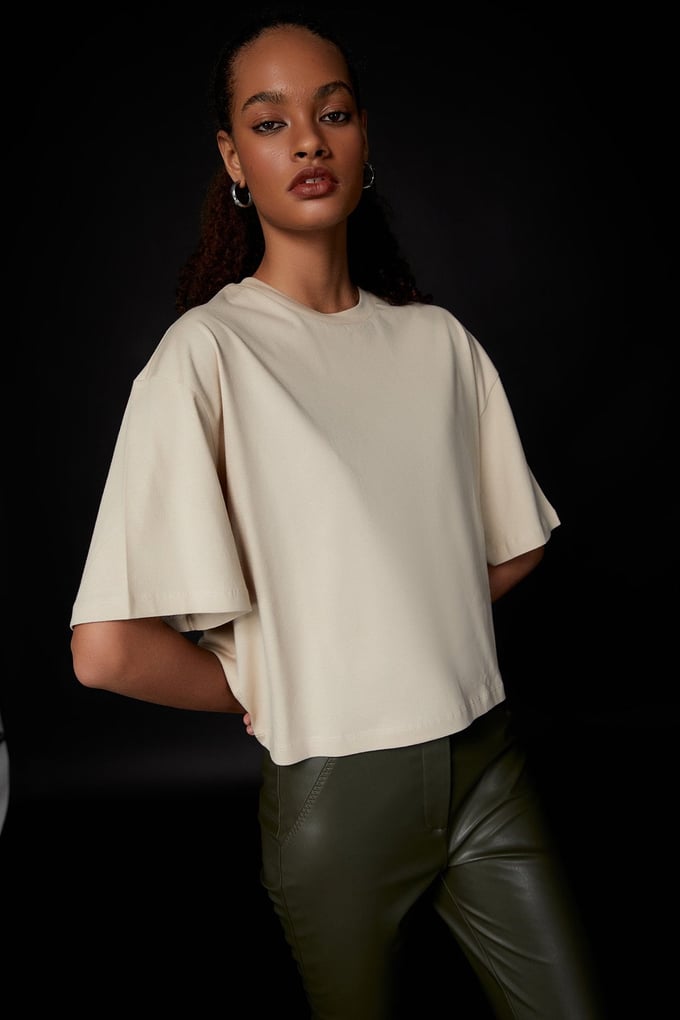 Taşlı Basic Bej T-Shirt