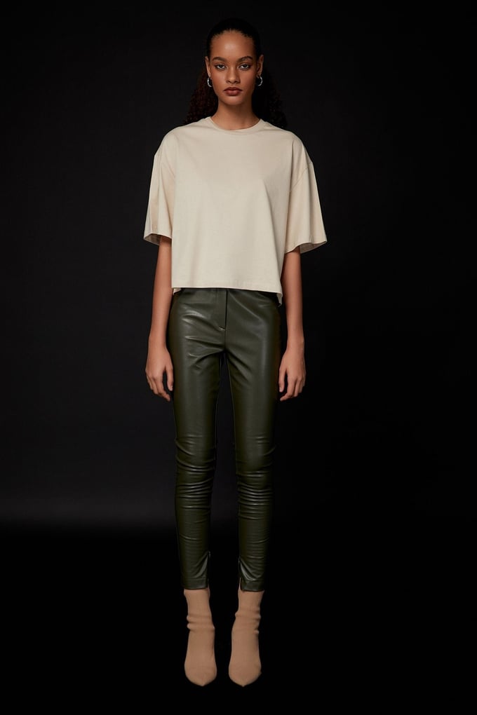 Taşlı Basic Bej T-Shirt