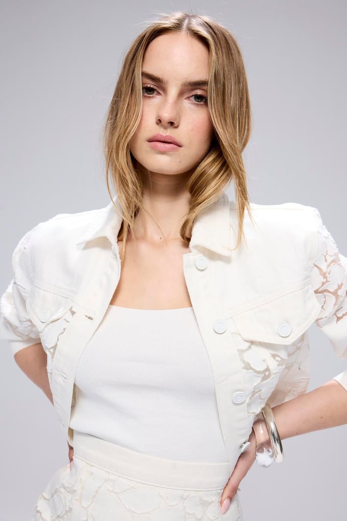 Transparan Detaylı Ekru Denim Crop Ceket