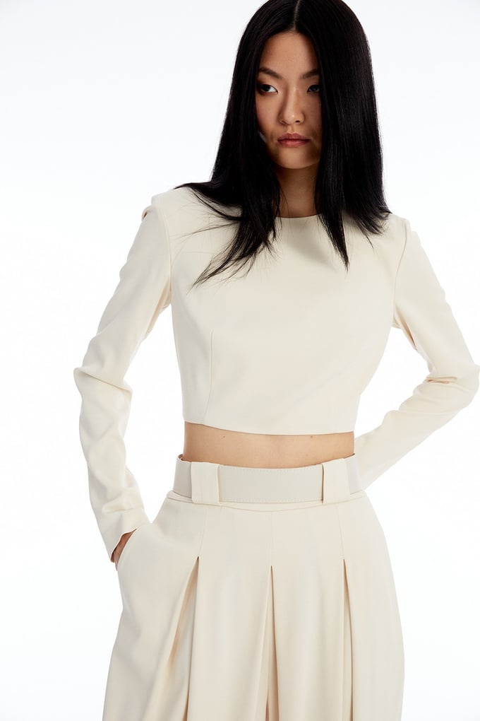 Uzun Kollu Ekru Crop Bluz