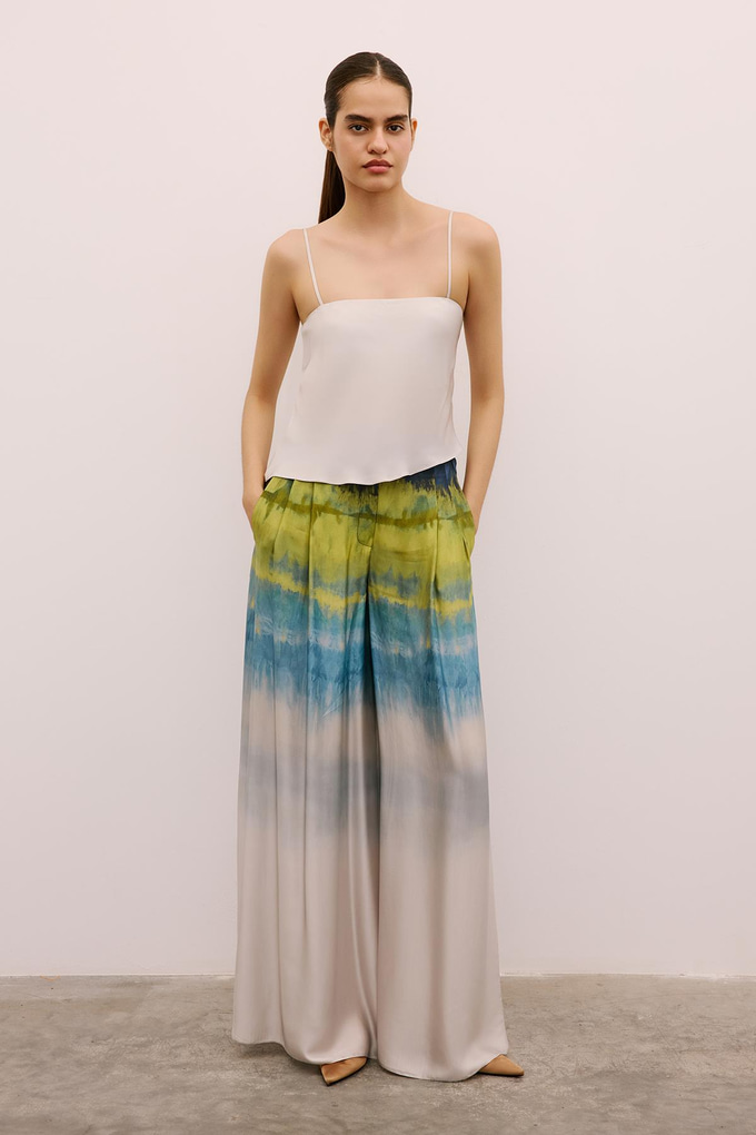 Asimetrik Detaylı Şık Gri Crop Bluz