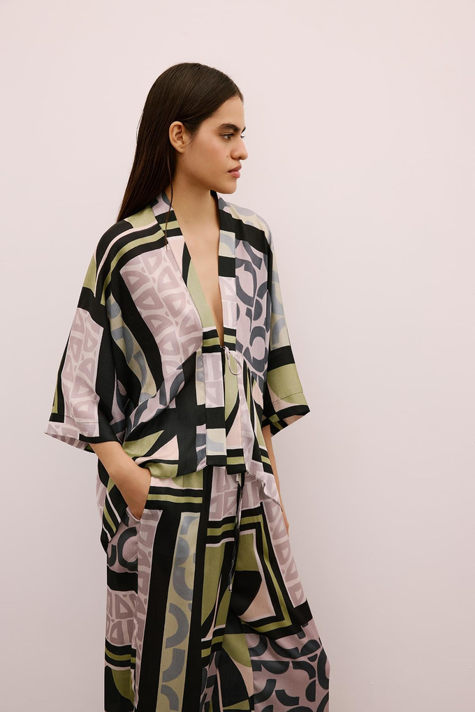 Tie-Up Patterned Black Kimono