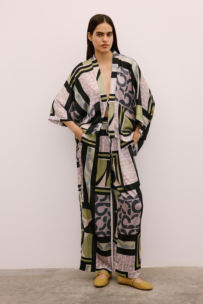 Tie-Up Patterned Black Kimono