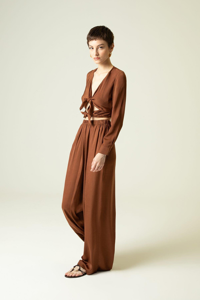 Beli Lastikli Pileli Kahverengi Pantolon