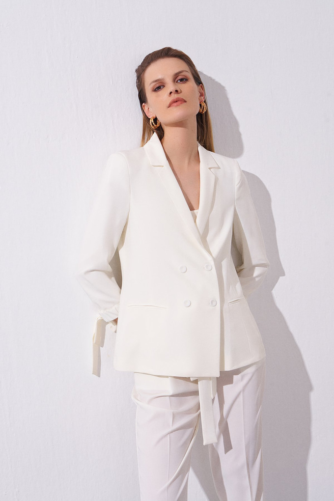 Beyaz Oversize Kruvaze Blazer
