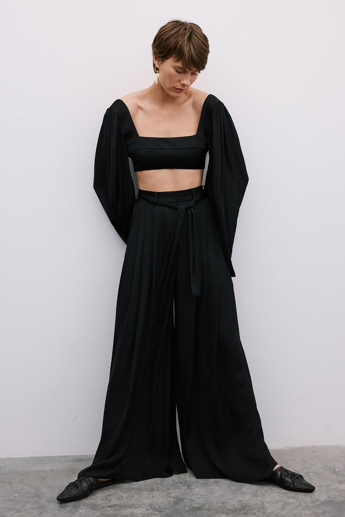 Pleated Wide-Leg Black Trousers