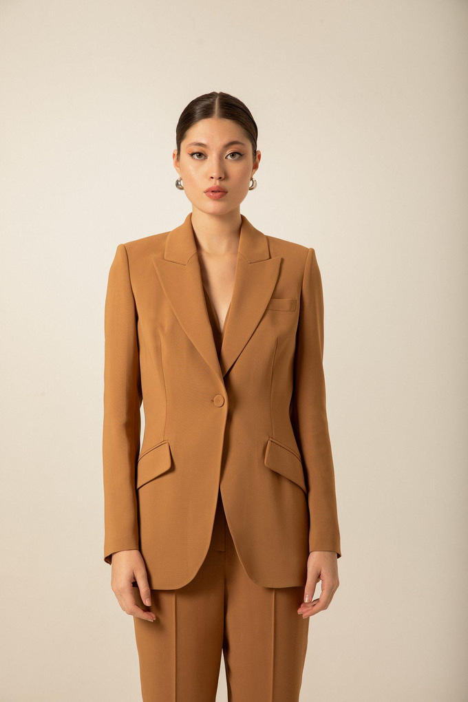 Cep Kapaklı Krep Dokulu Camel Ceket