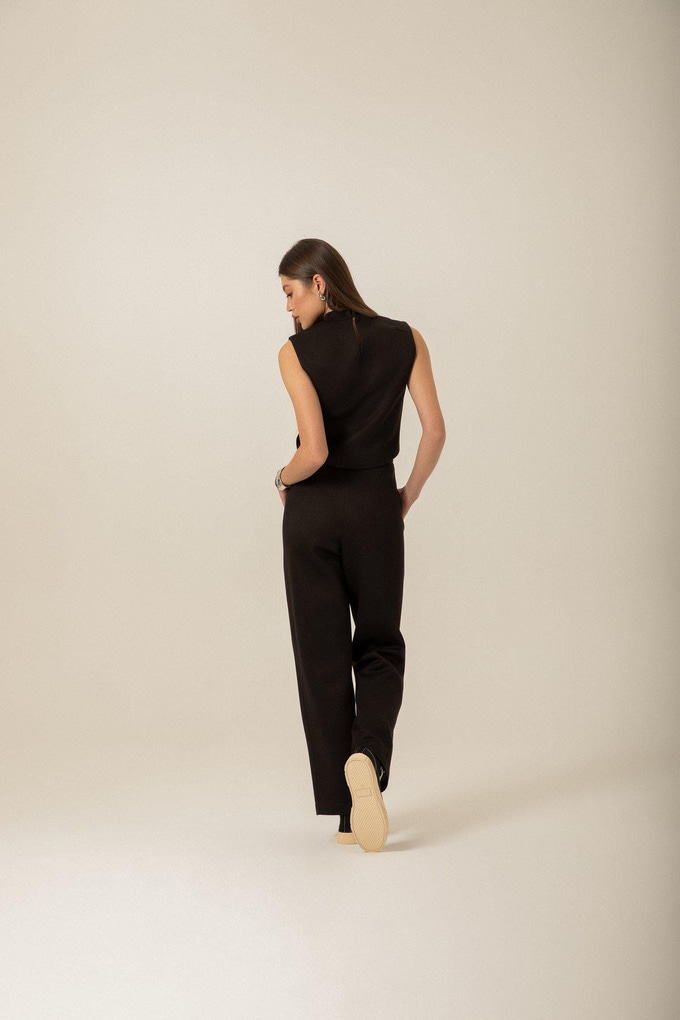 Dik Yaka Örme Siyah Bluz