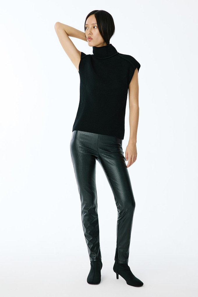 Hakim Yaka Siyah Triko Bluz