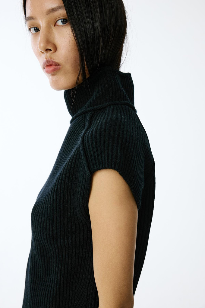 Hakim Yaka Siyah Triko Bluz