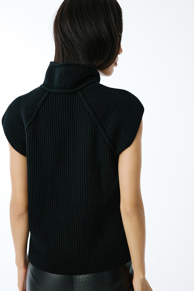 Hakim Yaka Siyah Triko Bluz