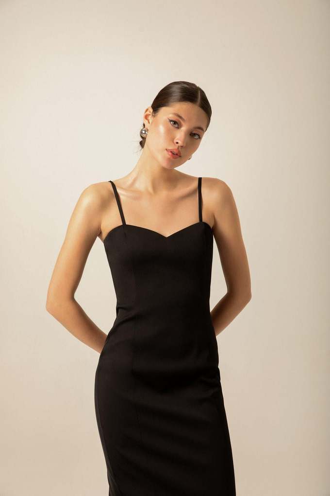 Sweetheart Neckline Red Midi Dress