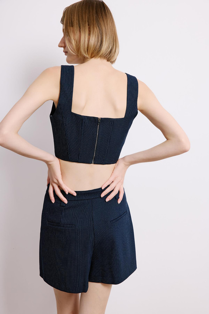 Kemer Detaylı Çizgili Lacivert Şort Etek