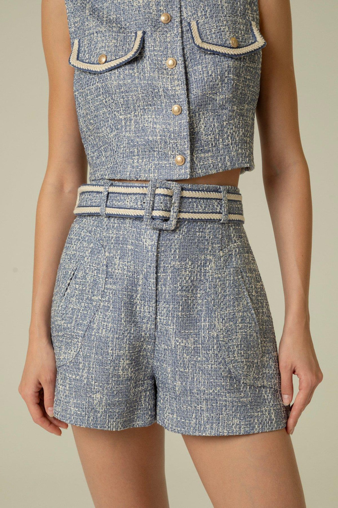 Kemer Detaylı İndigo Mini Şort