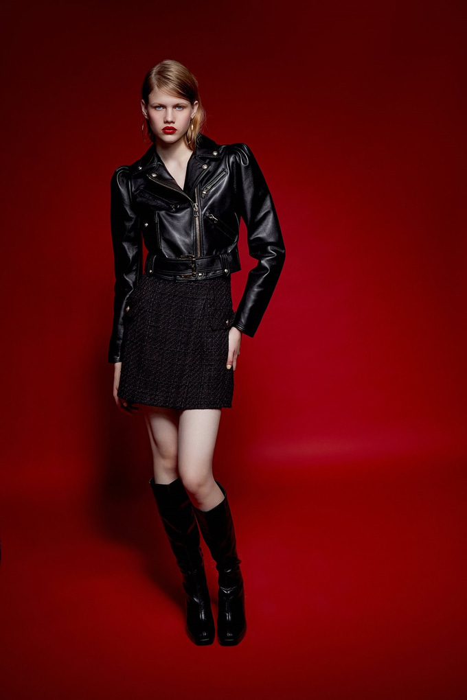 Metal Düğmeli Siyah Deri Ceket