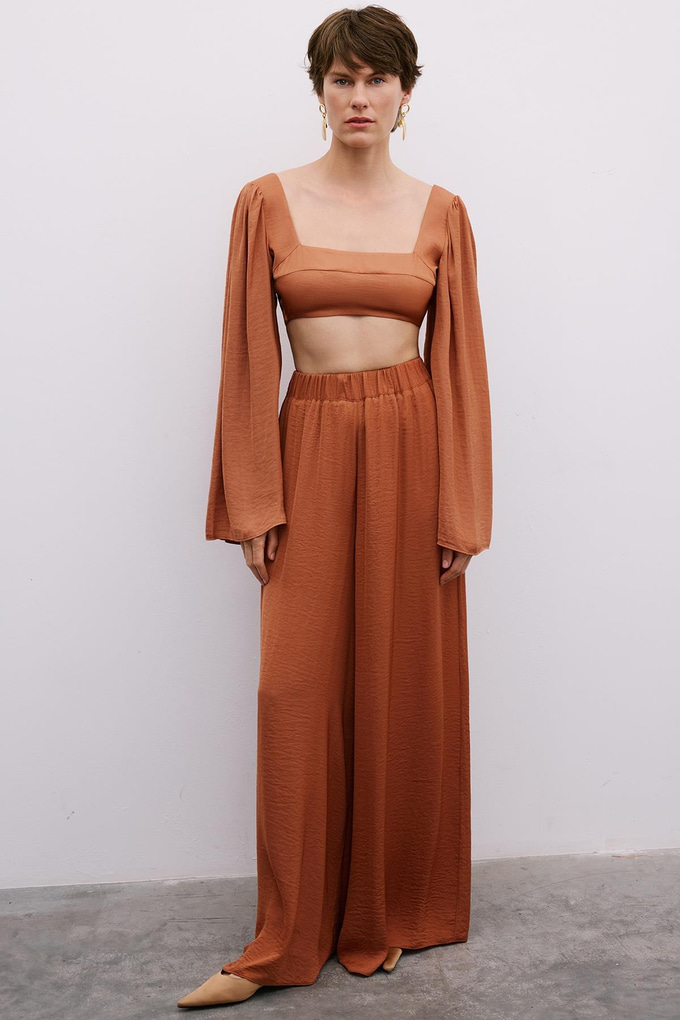 Omuz Bağlamalı Geniş Kollu Somon Crop Bluz