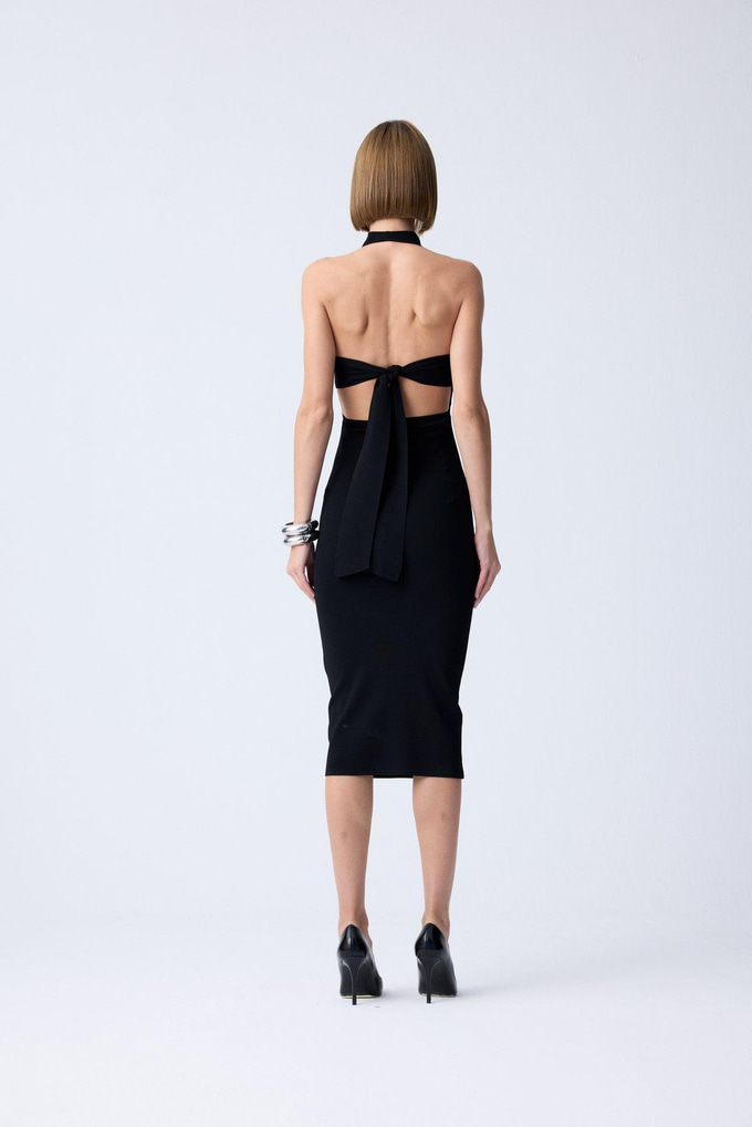 Omuz Dekolte Detaylı Midi Siyah Triko Elbise