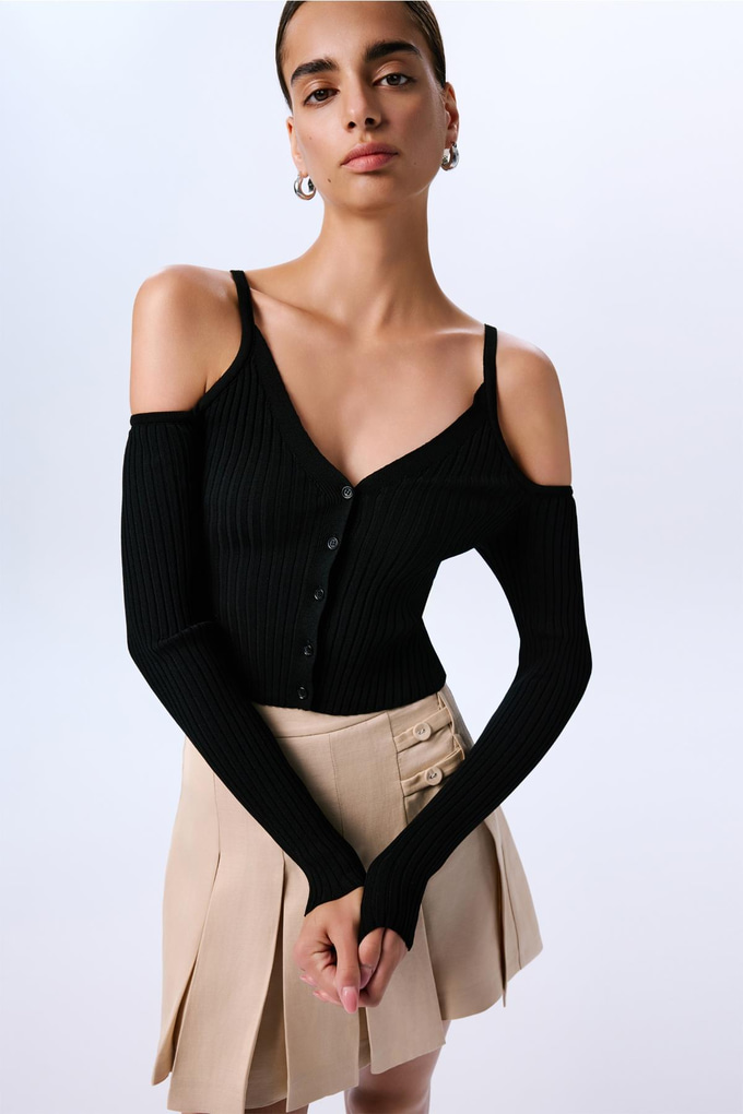 Omuz Dekolteli Crop Siyah Bluz