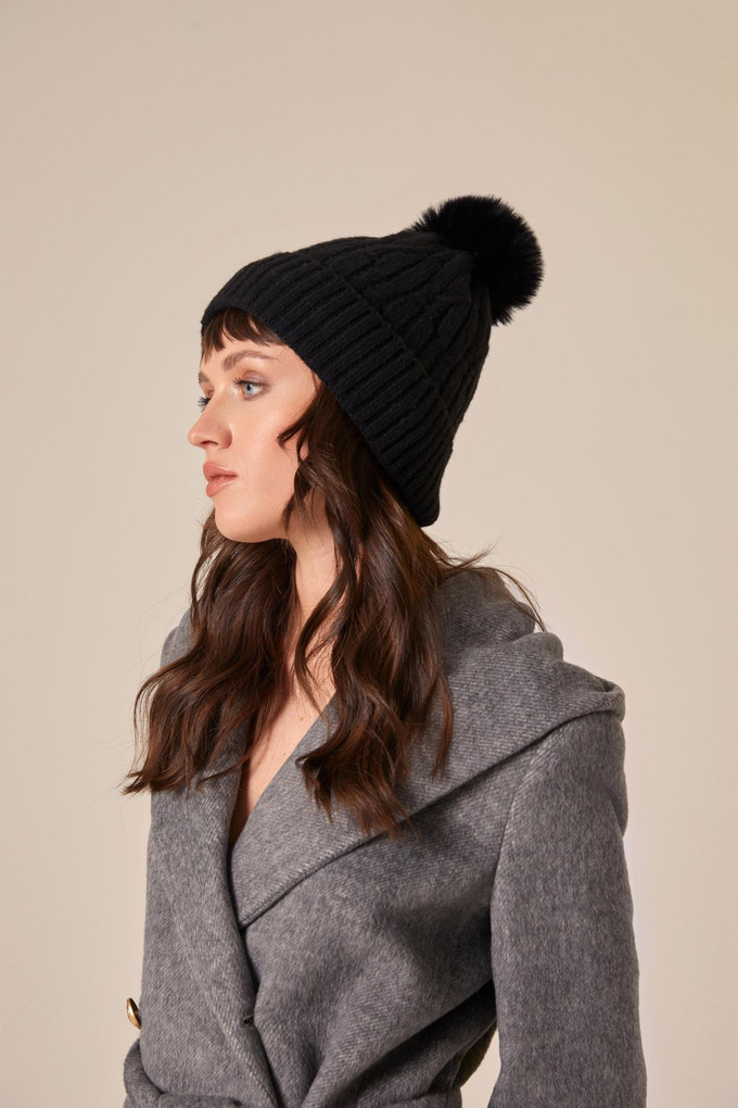Pom-Pom Detailed Black Knit Beanie
