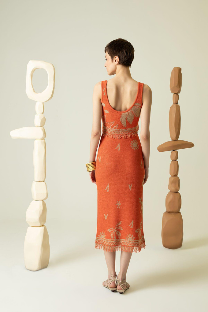 Püskül Detaylı Yırtmaçlı Turuncu Midi Etek