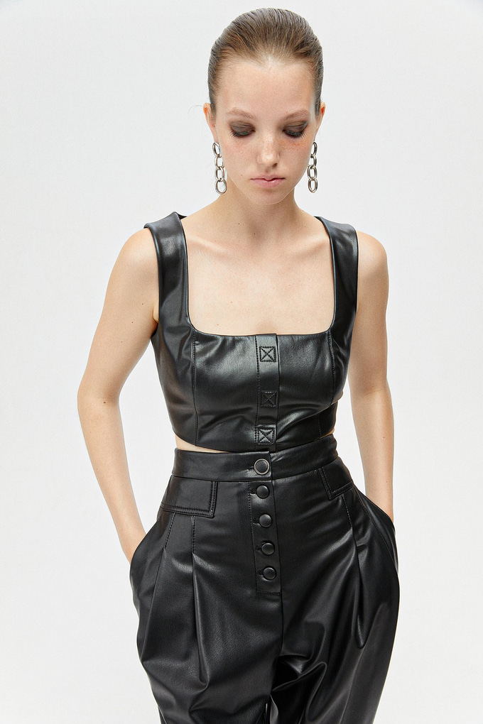 Suni Deri Crop Top