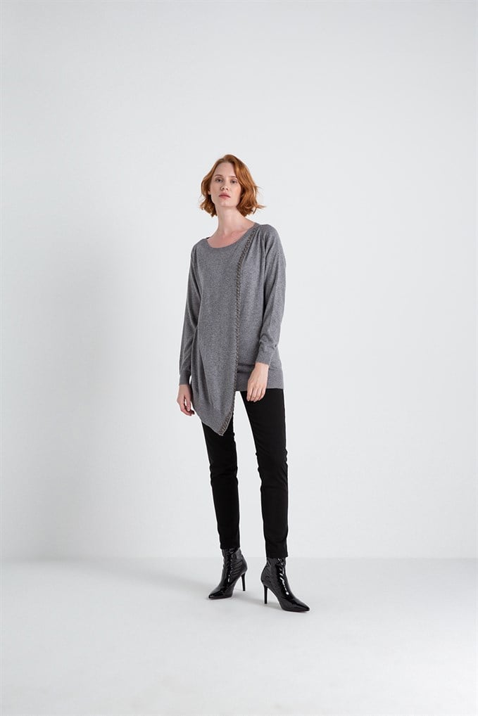 İşleme Detaylı Asimetrik Triko Greymel