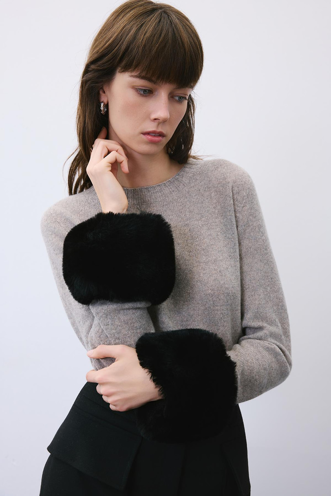 Tüy Dokulu Siyah Kürk Kolluk