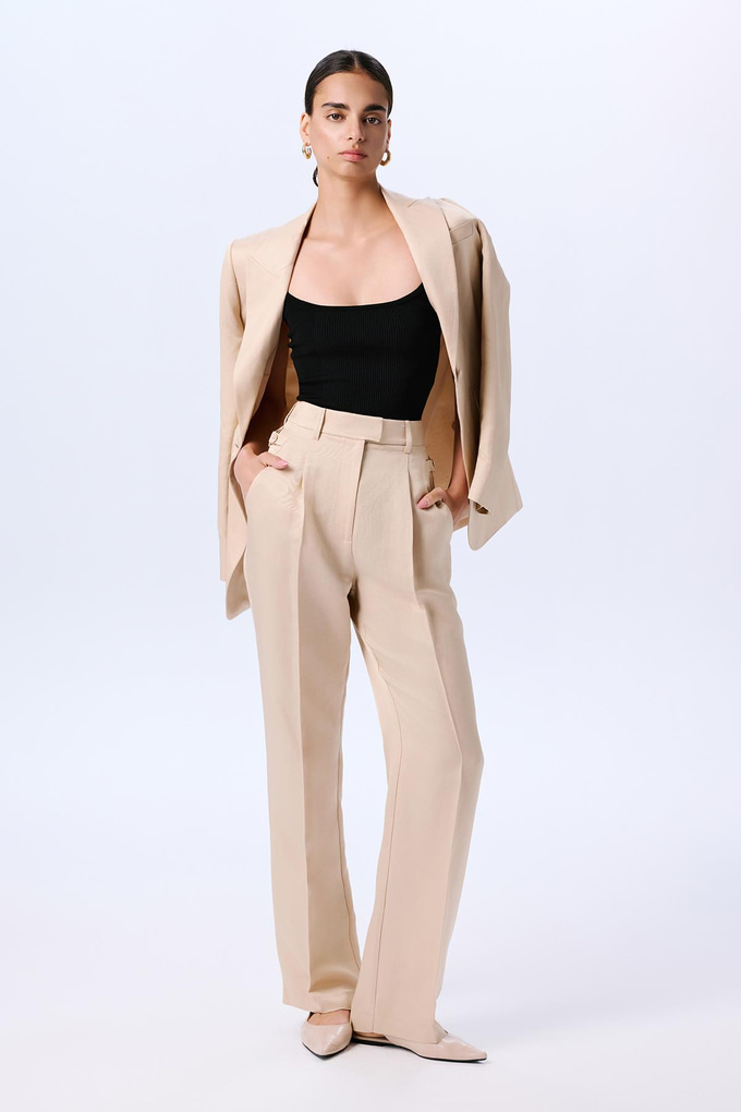 Ütü İzi Detaylı Bej Pileli Pantolon