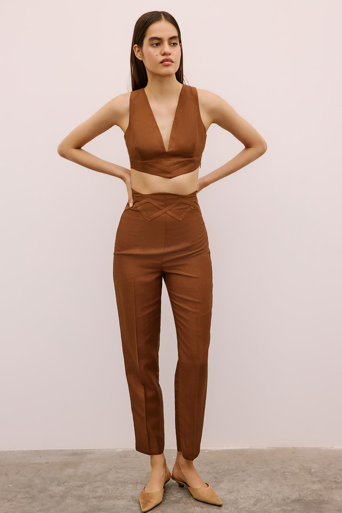 V Yaka Kolsuz Kahverengi Crop Bluz