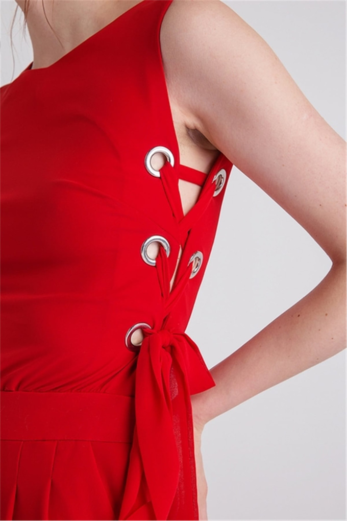 Yanları Bağlama Detaylı Kırmızı Tulum