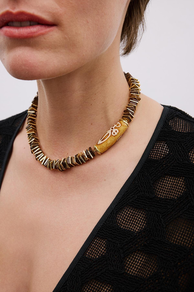 Wood Detailed Brown Necklace  