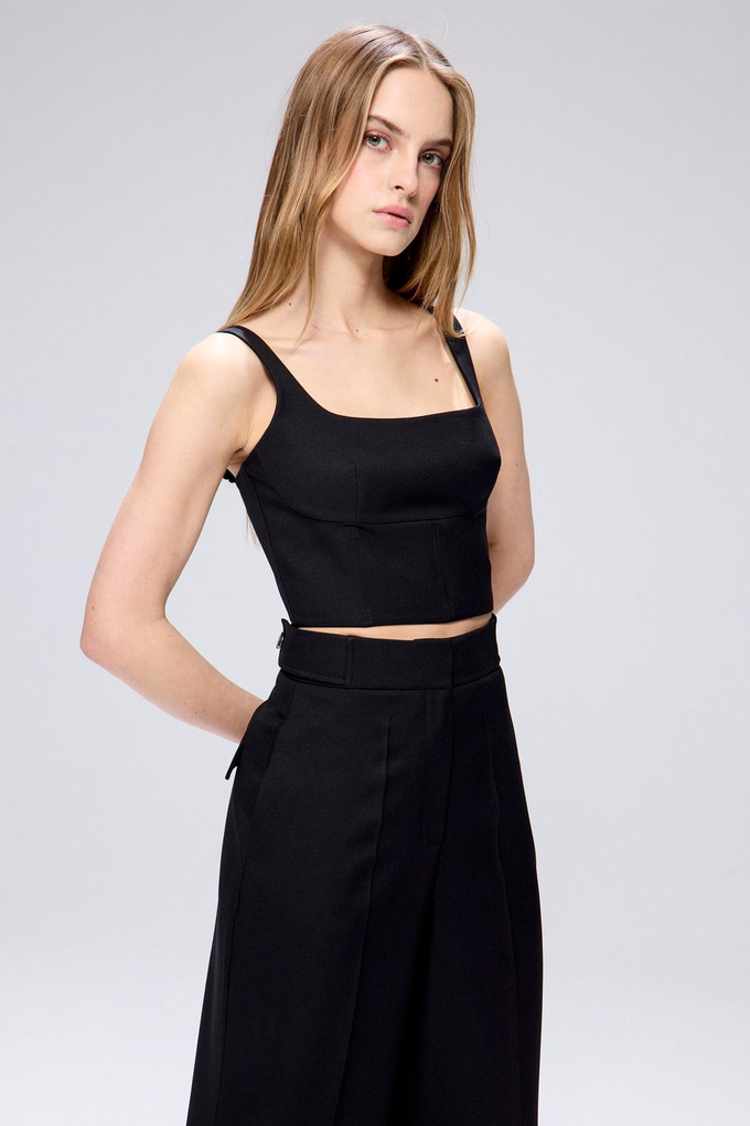 Strappy Chest Cup Zipper Black Bustier