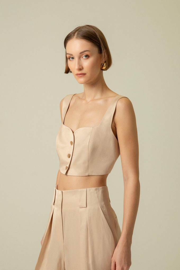 Askılı Gold Düğme Detaylı Bej Crop Top