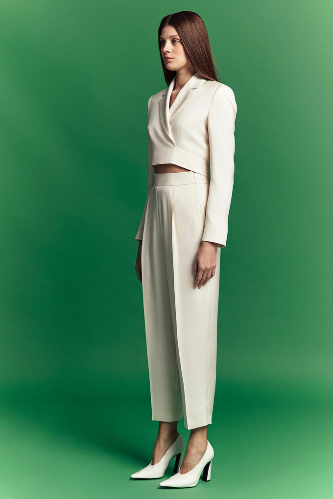 Bağlama Detaylı Krem Crop Blazer