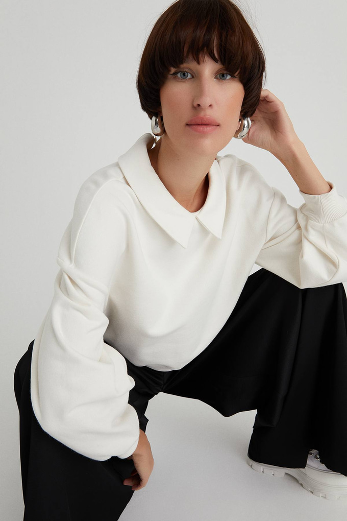 Bebe Yaka Ekru Sweat